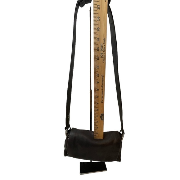 Liz Claiborne Genuine Leather Handbag Deep Brown Shoulder or Hand Held Snap - Picture 13 of 13